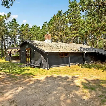3 Bedroom Awesome In Romo Holiday home *