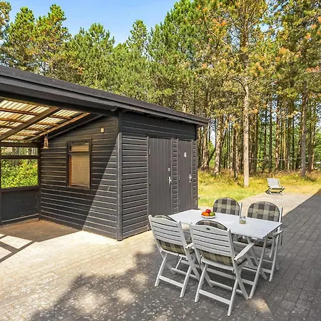 Holiday home 3 Bedroom Awesome In Romo *